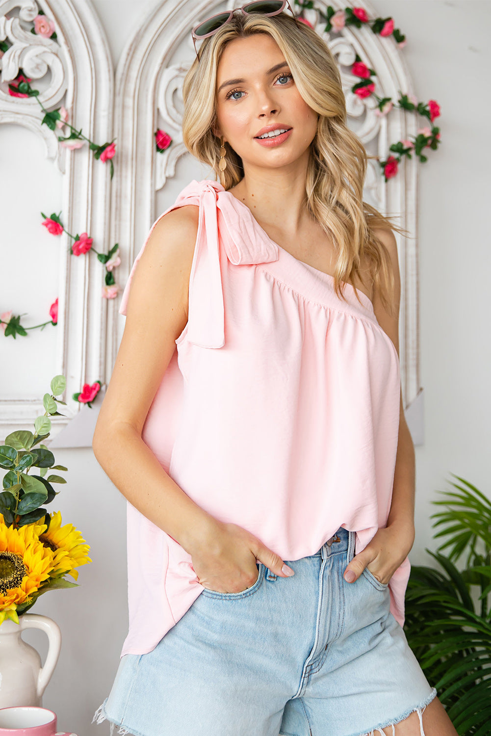 Casual Sleeveless One Shoulder Silk Top *