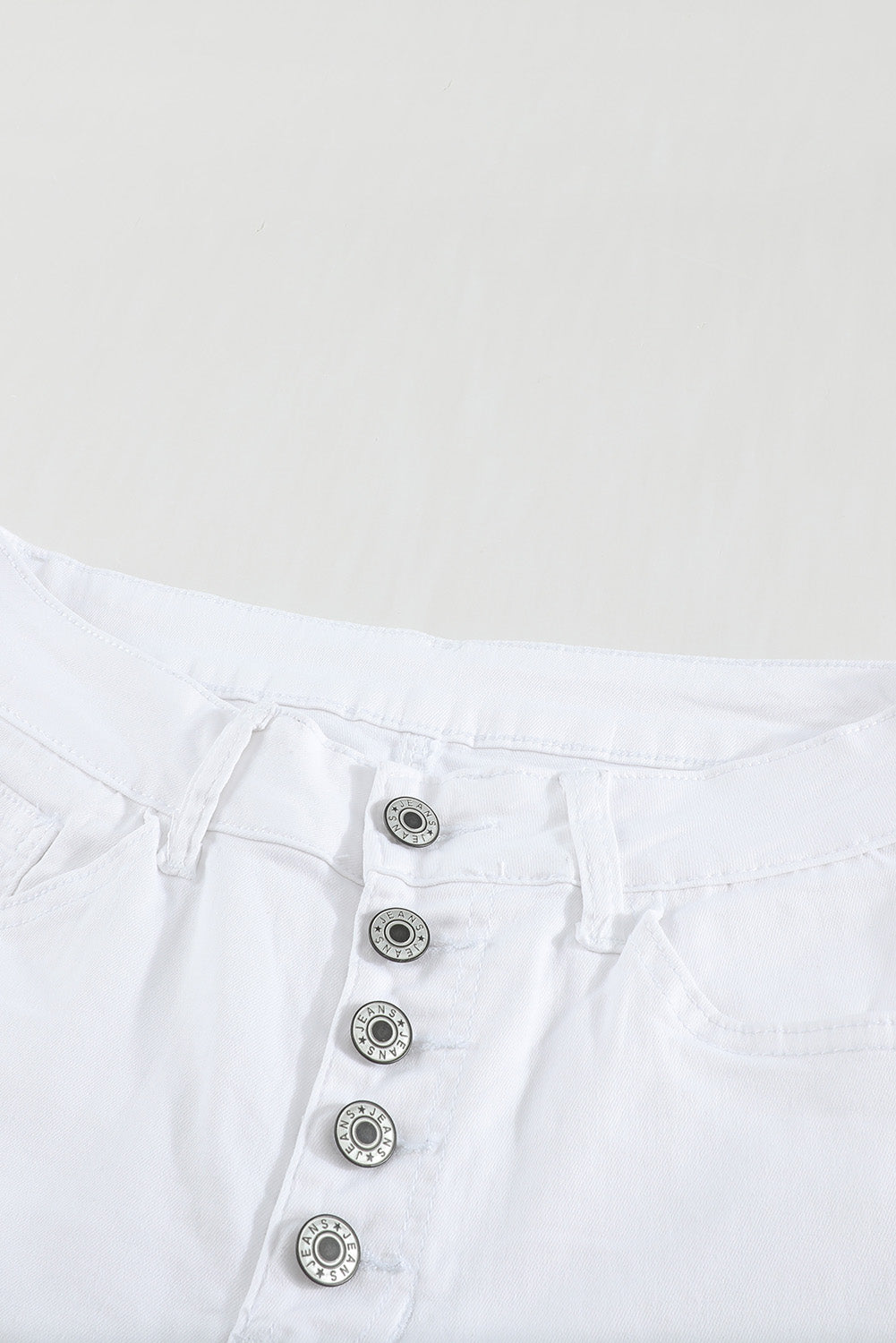 Buttons Frayed Cropped High Waisted Jeans *