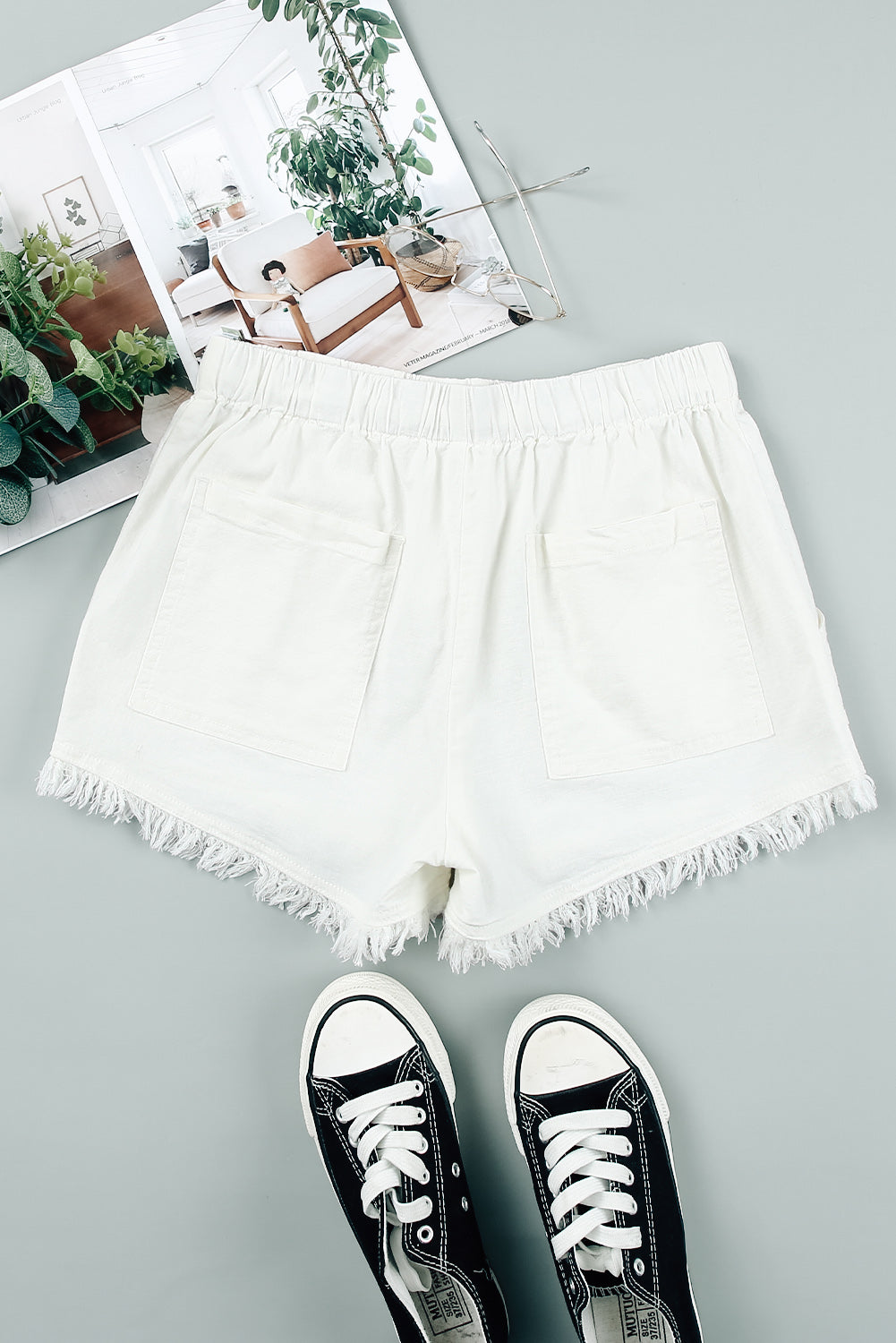 Casual Frayed Pocketed Denim Shorts *