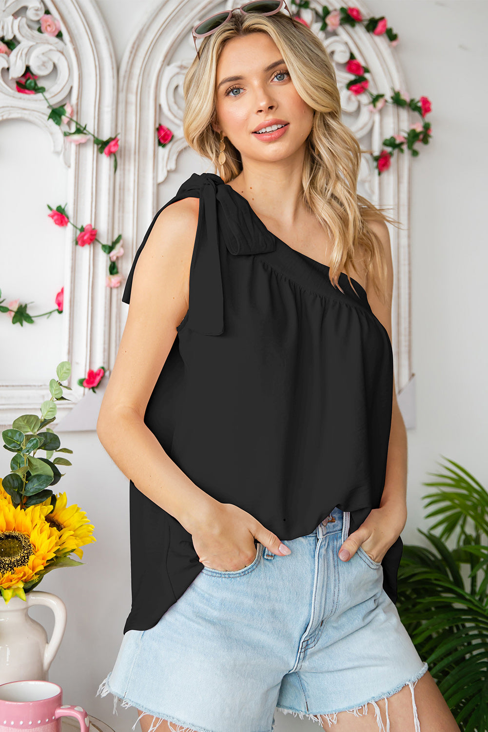 Casual Sleeveless One Shoulder Silk Top *