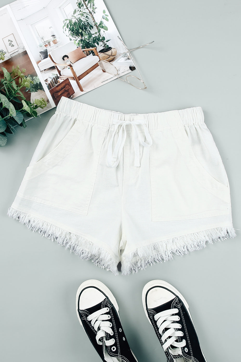 Casual Frayed Pocketed Denim Shorts *