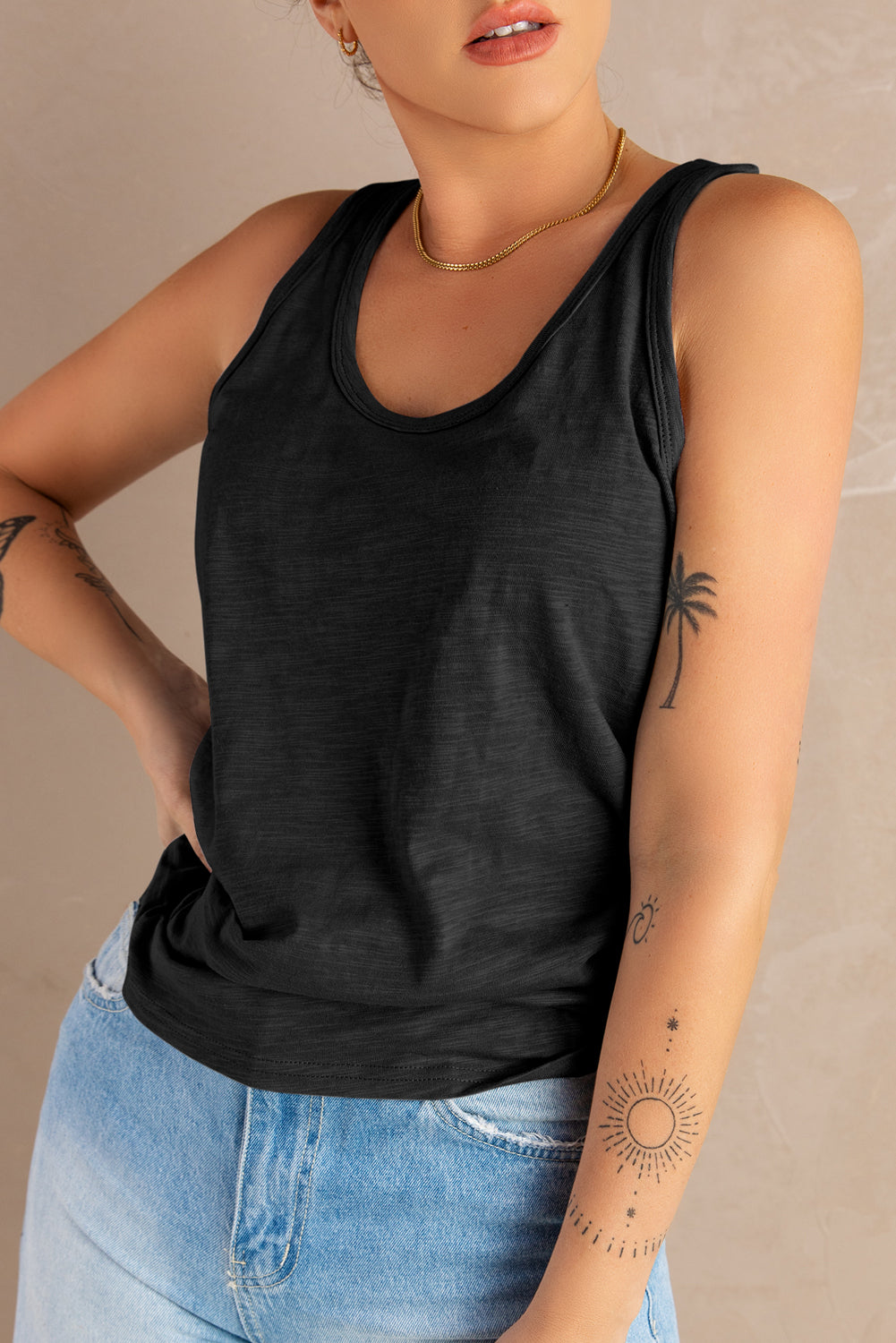 Basic Scoop Neck Solid Tank Top *