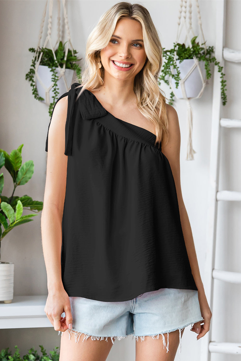 Casual Sleeveless One Shoulder Silk Top *