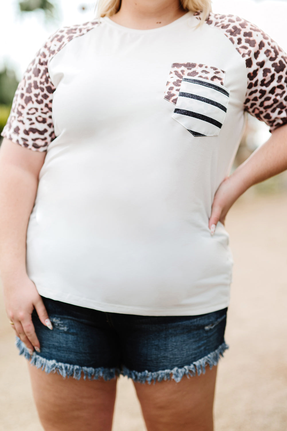 Leopard Striped Double Pocket Plus Size Tee *