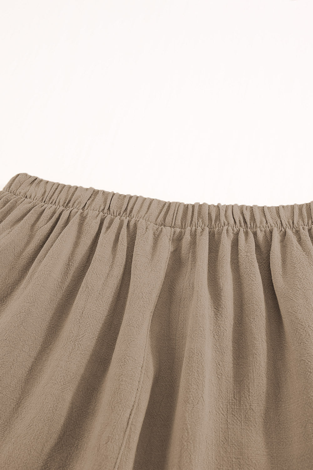 Khaki Casual Pocketed Ruffle High Waist Shorts *