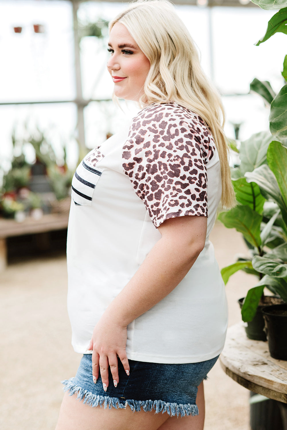 Leopard Striped Double Pocket Plus Size Tee *