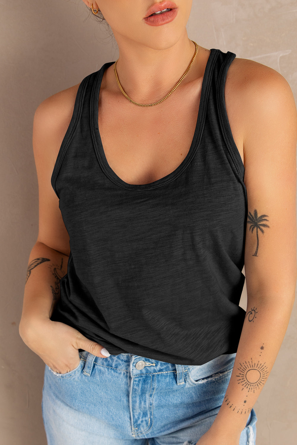 Basic Scoop Neck Solid Tank Top *