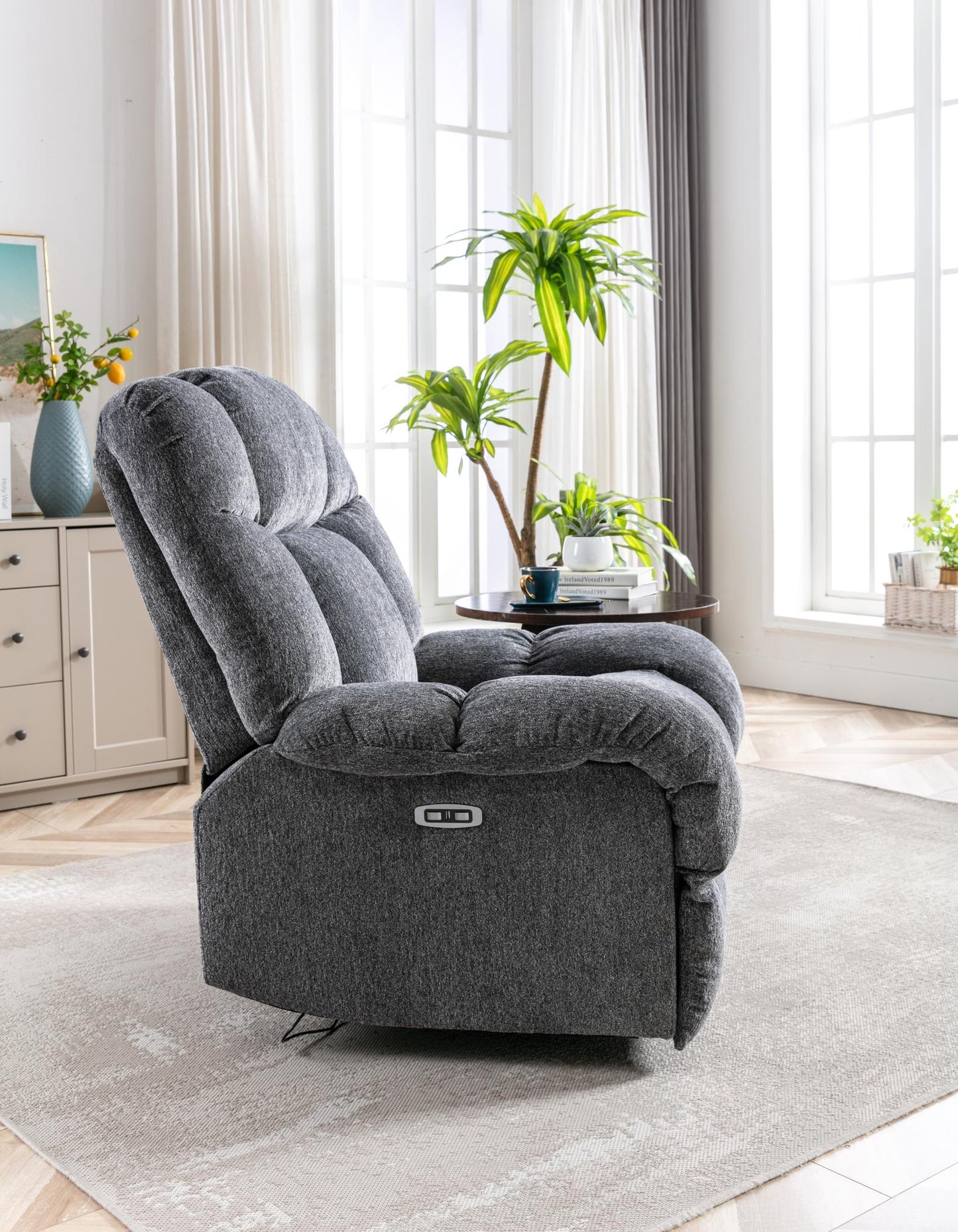 Electric sofa recliner with USB charging port