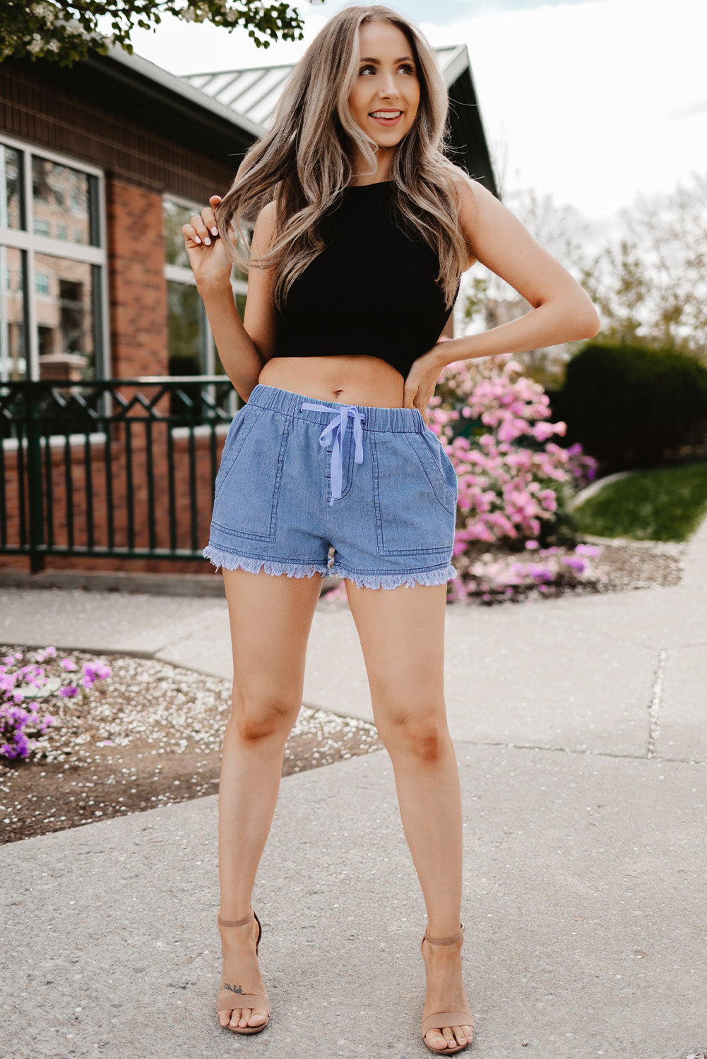 Casual Frayed Pocketed Denim Shorts *